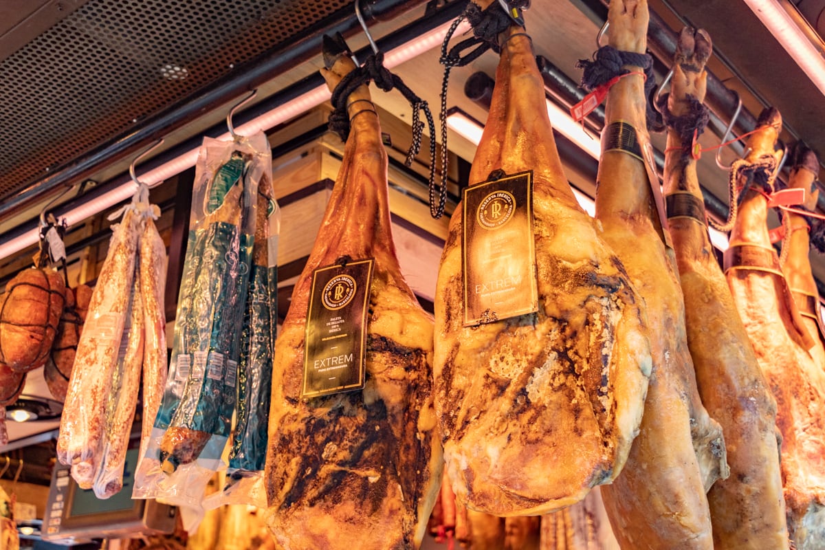 Viande au marché de la Boqueria
