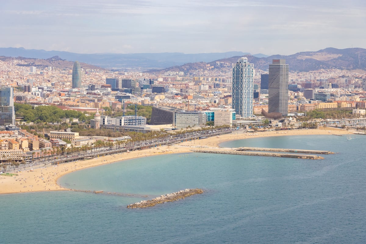 Survol des plages en hélicoptère à Barcelone