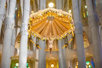 Choeur à l'intérieur de la Sagrada Familia