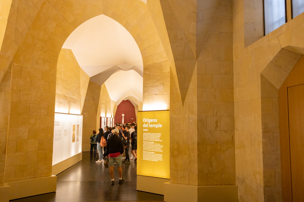 Allée du musée de la Sagrada Familia